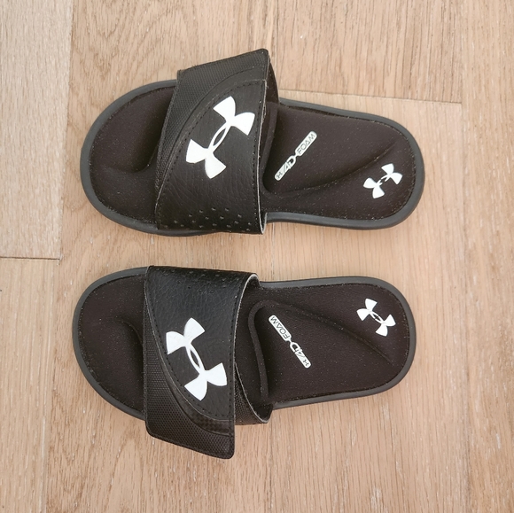 UNDER ARMOUR | Slides, like new - Picture 3 of 4